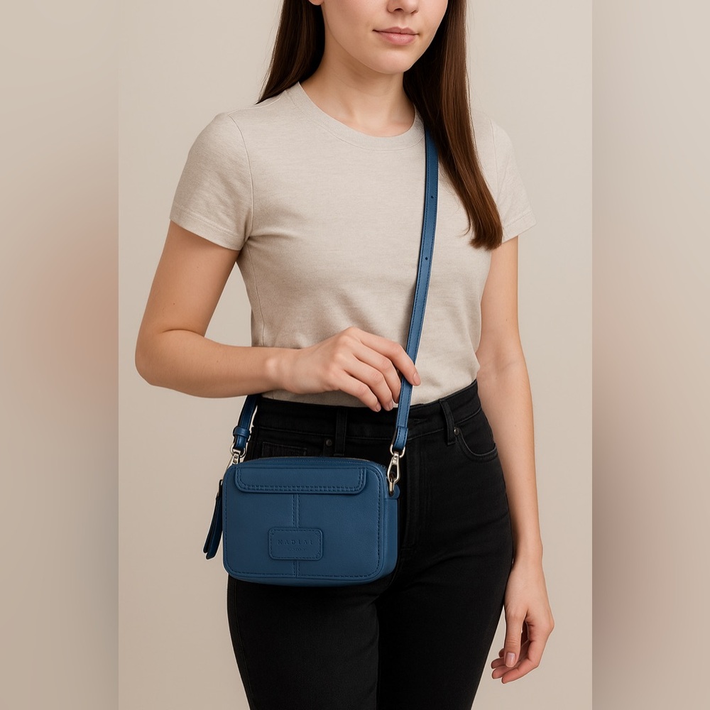 💙 Radley London Blue Leather Zip Crossbody Bag (dog charm on hangtag is missing)